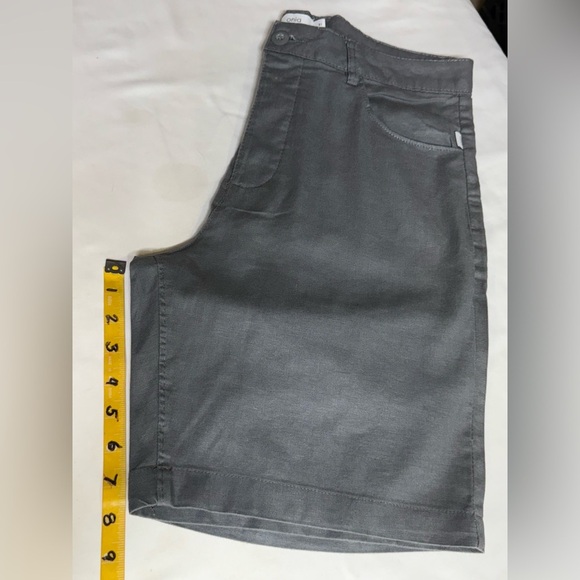 ONIA Men's Gray Linen blend Flat Front Shorts size 31 - Picture 12 of 12